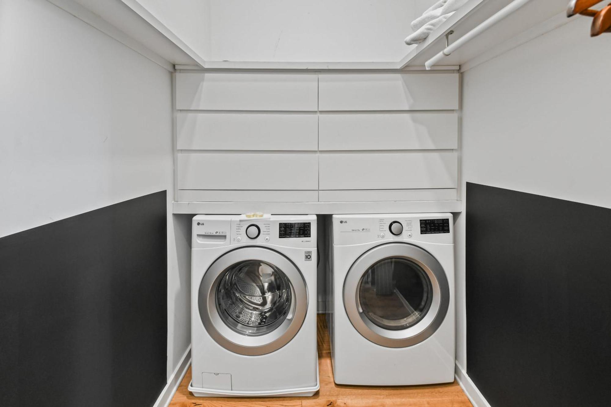 Stupendous Heart Of Piedmont Park Two Story Loft Apartment Atlanta Bagian luar foto