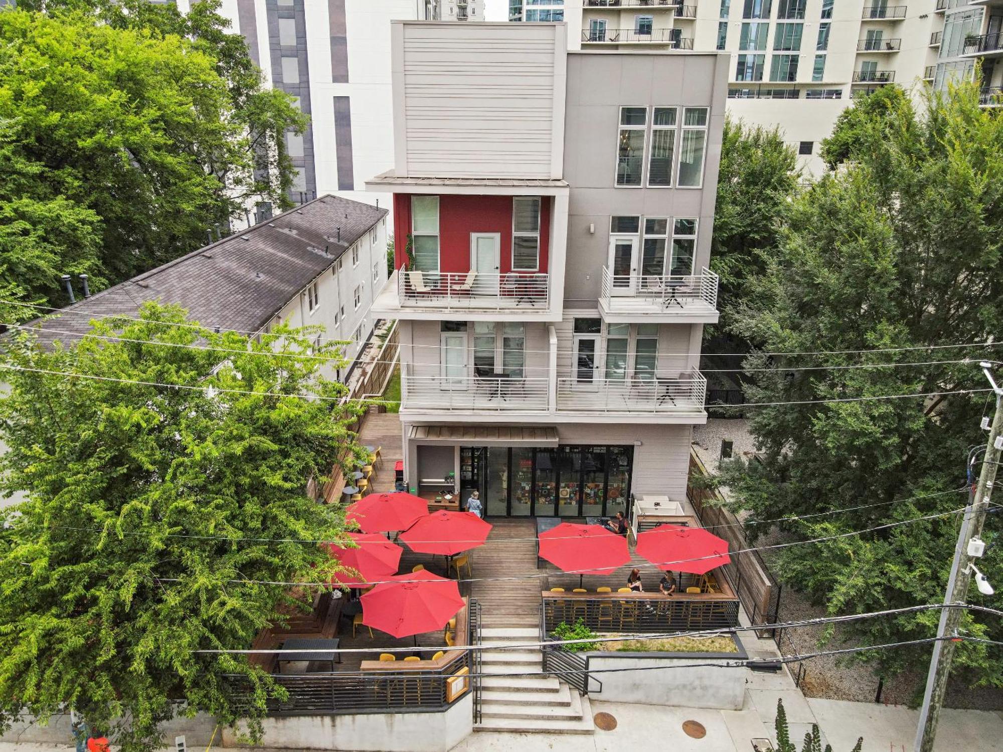 Stupendous Heart Of Piedmont Park Two Story Loft Apartment Atlanta Bagian luar foto